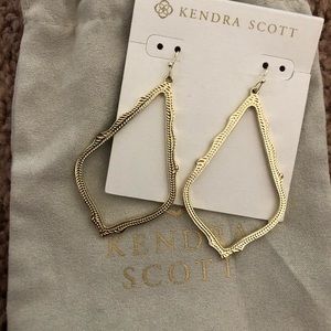NWOT Kendra Scott “Sophee” earrings